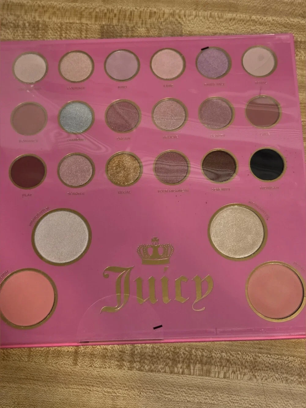Juicy Couture NWT Velvet Makeup Pallette W/Mirror